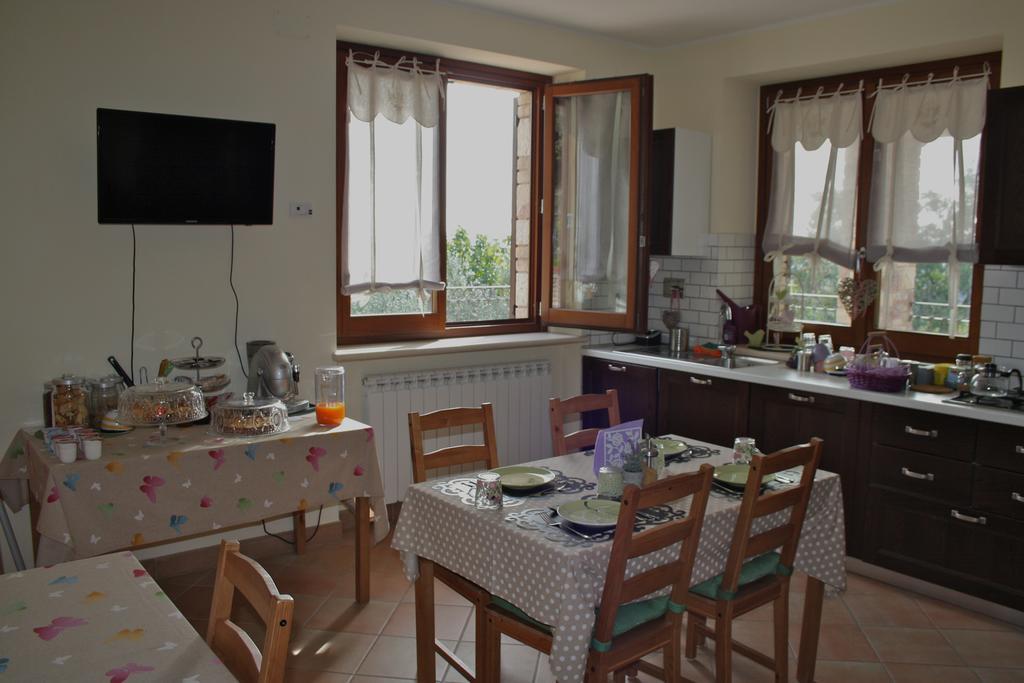 B&B Lavanda E Rosmarino อัสซิซี ภายนอก รูปภาพ